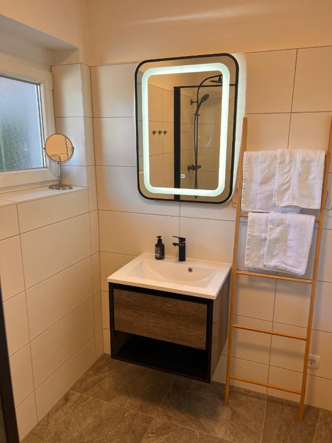 ספיטל אן דר דראו Ferienwohnung Imzaro: Erdgeschoss, 2 Schlafzimmer Plus Schlafsofa, Eigener Eingang, Grosse Terrasse Mit Garten! מראה חיצוני תמונה